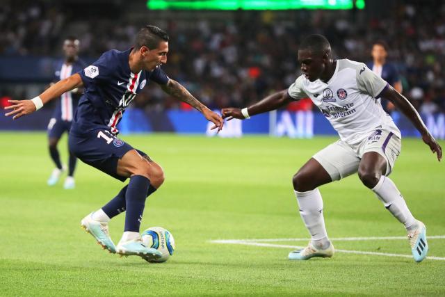 胡明轩40分广东胜青岛 吴前17分浙江负山西